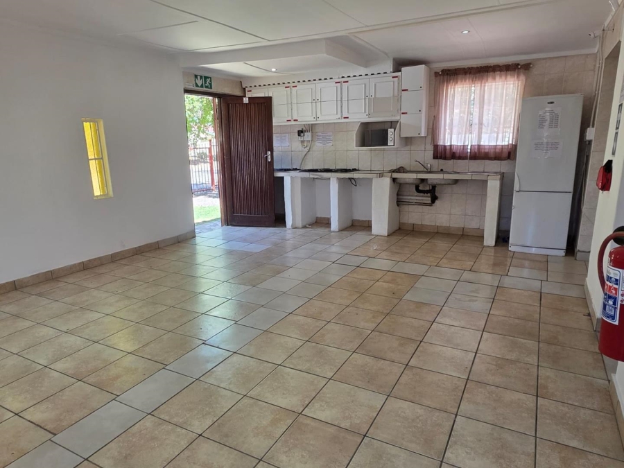 10 Bedroom Property for Sale in Brandwag Free State